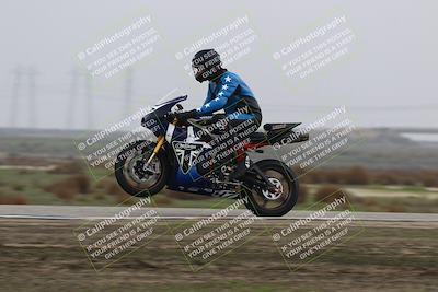 media/Nov-29-2025-TrackDaz (Sat) [[10ae2d9bce]]/B Group/Session 4 (Wheelie Bump)/